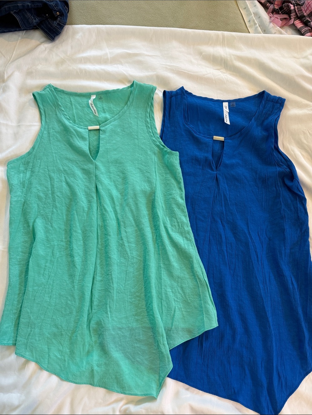 NY Collection Sleeveless Keyhole Tank Tops in Aqua Green and Royal Blue, 2/set